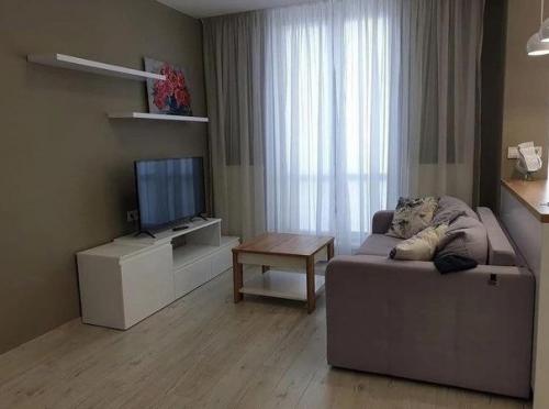 Просторная квартира. В спокойных тонах. 05