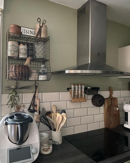 Мебель в черных цветах всегда выглядит элегантно и стильно. 01