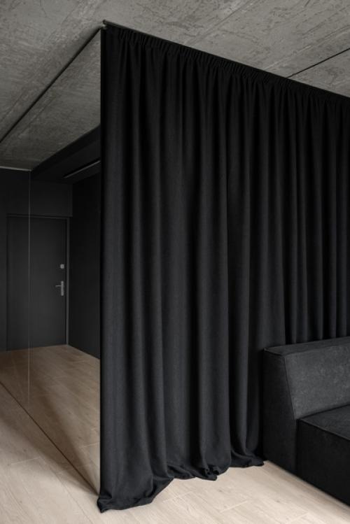 Темный минималистичный интерьер квартиры 40 кв. 02