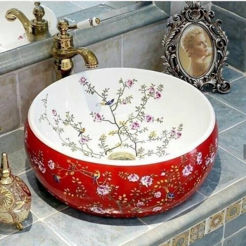 Раковины с узорами.