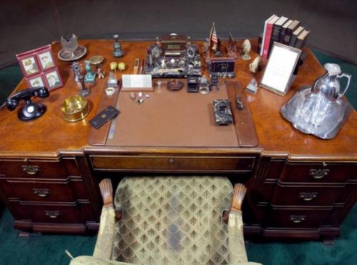История президентских столов в белом доме США: 6 деревянных легенд. 03
