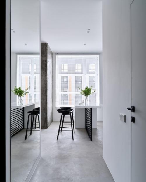 Реализованный интерьер Однушки с маленькой кухне, превращенной в стильную студию. 02