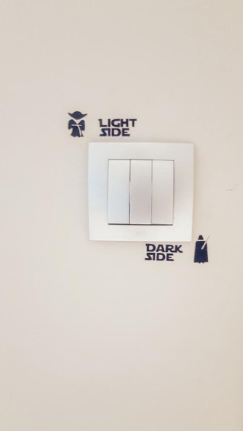 Наша детская.  Шкафа нет, будет гардеробная, пока там не очень. 04