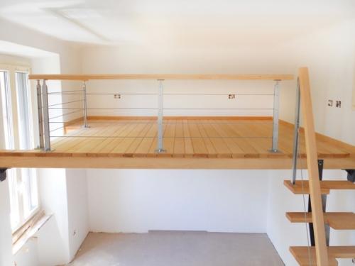 Услышав слово Антресоль, многие представляют небольшой шкаф под потолком в коридоре. 02