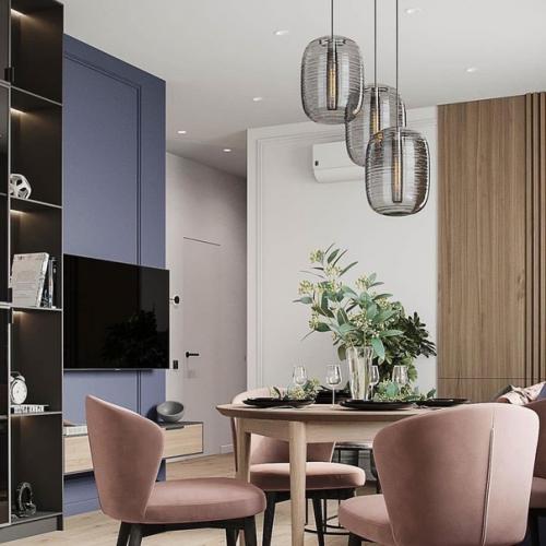 Интерьер кухни - гостиной площадью 20 м 2 с интересными цветовыми акцентами. 03