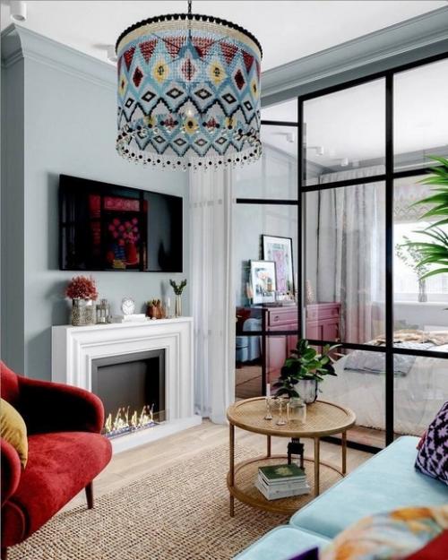 Яркий красочный интерьер для семьи с двумя детьми. 02