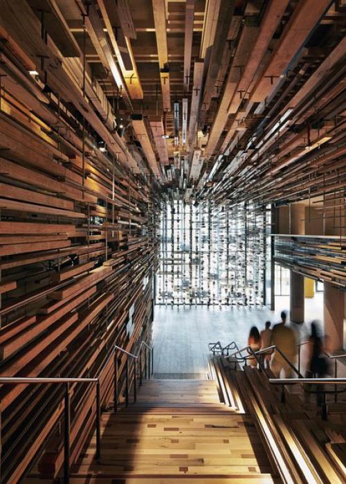 Расколотый вестибюль австралийского Hotel Hotel в Канберре, созданный March Studio, был назван лучшим интерьером 2015 года. 02