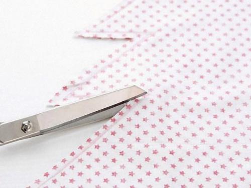 Подушки в виде ёлочек станут прекрасным украшением дома к новому году или подарком для близкого человека. 02