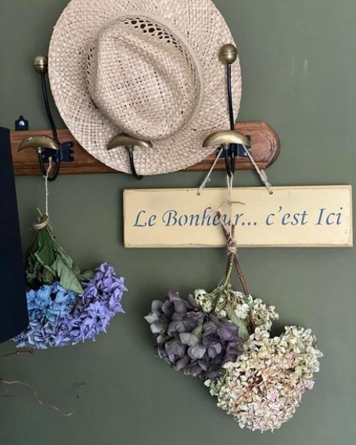 Мебель в черных цветах всегда выглядит элегантно и стильно. 08