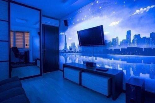 Оригинальная идея!  С наступлением темноты комната преображается полностью. 04