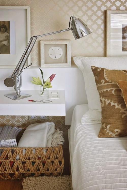 Лишь в том случае, если хочется, чтобы ваша спальня выглядела по-особенному, то сделать это можно, правильно подобрав текстиль. 01