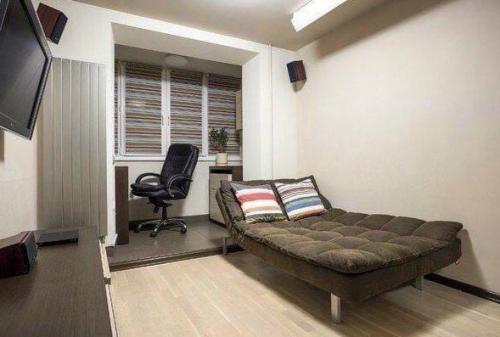 Оригинальная идея!  С наступлением темноты комната преображается полностью. 02