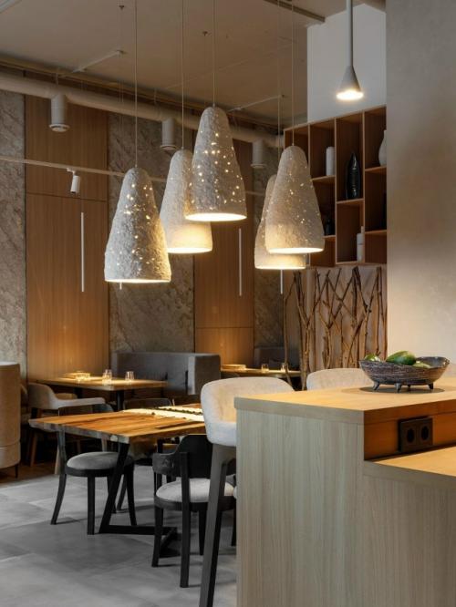 В жилом комплексе Ньютон открылся ресторан Balance - третий совместный проект дизайнера Кристины Горшковой и её постоянных заказчиков. 03