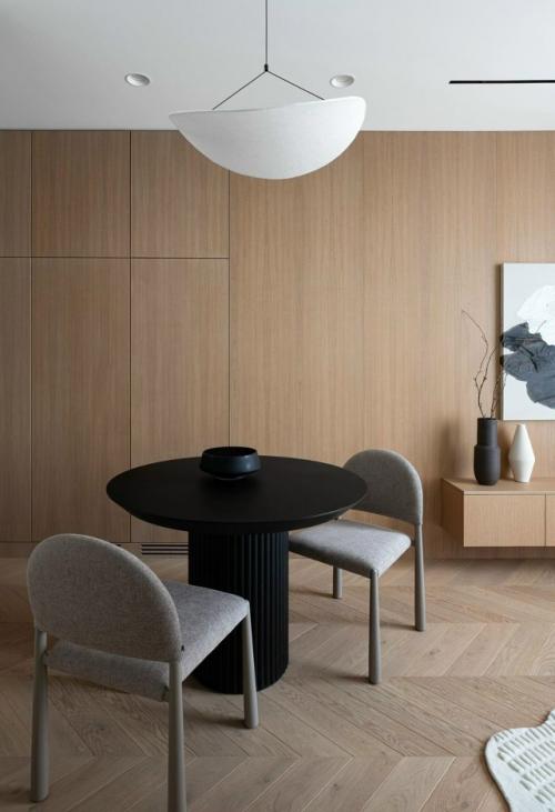 Дизайнеры студии Nuova Home создали интерьер, в котором нет ничего лишнего, но есть характер и продуманность. 07