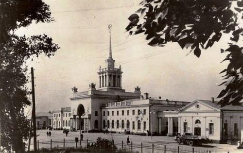 Людям, городу, стране. 04