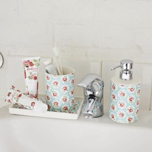 Легкий, вдохновляющий и очень уютный стиль Прованс не сдает своих уверенных позиций среди наиболее популярных направлений в дизайне интерьеров. 08