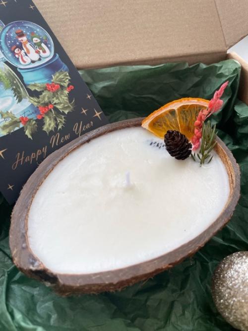 Свеча в кокосовой скорлупе состав - соевый воск. 03