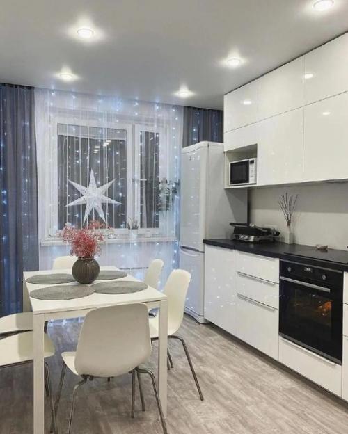 Волшебная атмосфера новогоднего украшения в кухне. 02