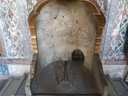 Дворец топкапы был построен в середине 15 века вскоре после завоевания Константинополя. 05