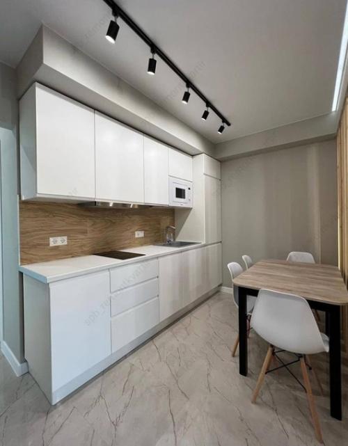 Небольшая, уютная квартира. 02