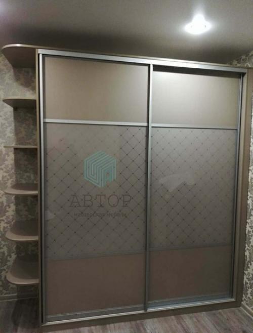 Никогда не задавались вопросом, как же создаются декоративные окрашенные стёкла для дверей - купе со стильным и популярным сейчас узором Клетка? 02