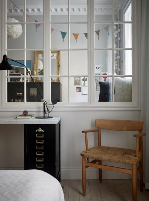 Альбом номер 1. интерьер этой квартиры в красивом 100-летнем здании в Стокгольме получился довольно интересным и ярким. 06