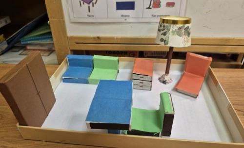 На этой неделе воспитанники группы N14 попробовали себя в роли дизайнеров интерьера. 03