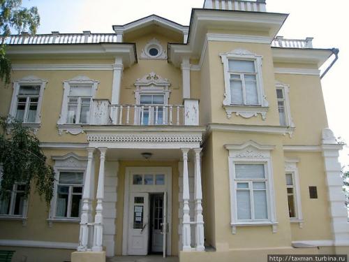 Усадьба шолохова. Наверняка многим будет интересно посетить посвященный прославленному писателю мемориальный комплекс. 05