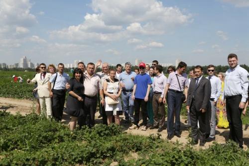 Белая ворона в черной стае, или выборы 2018. 01