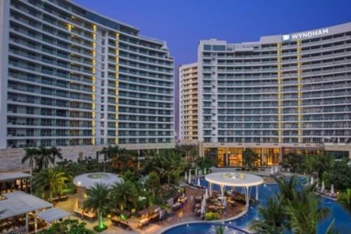 ? 5. Доступных отелей 5* на о. Хайнань? 06