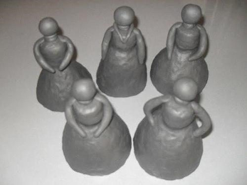 Дымковская игрушка своими руками из подручных материалов. 04