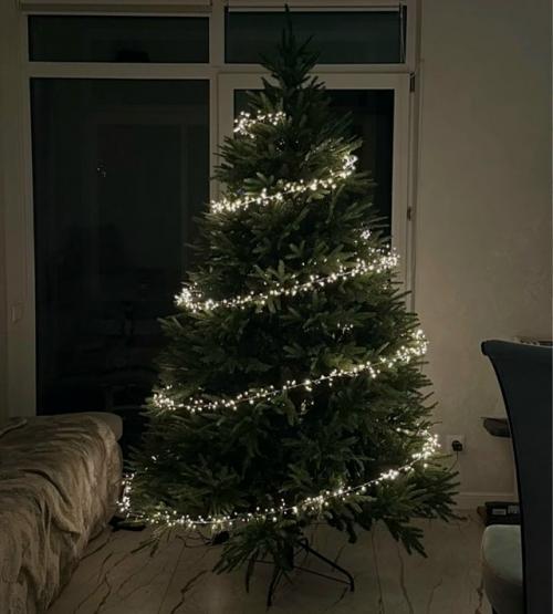 В соцсетях набирает популярность новый интерьерный тренд - эффект Парящих огней. 01