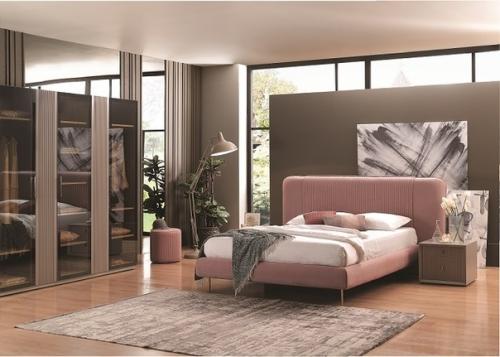 Розовый в интерьере. 01