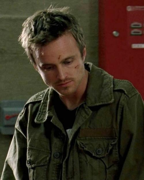 Куртка M65 часто для изображения одиночества в кино используется. 01