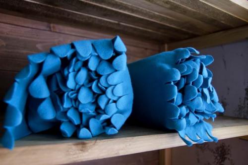 Интерьер спальни на мансарде в стиле лофт. 07