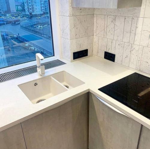 Какая же классная идея кухню на лоджию вынести. 04