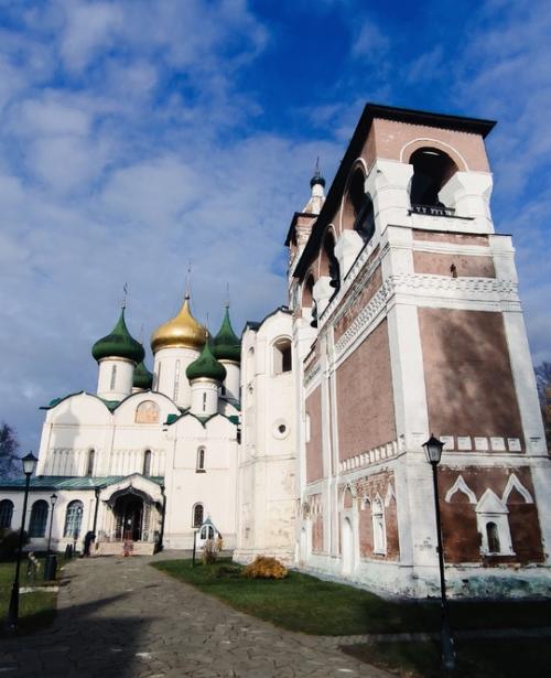 Счастье путешествовать.  Побывал в ноябре 2024 года в Суздале. 01