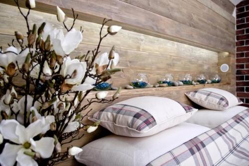 Интерьер спальни на мансарде в стиле лофт. 08