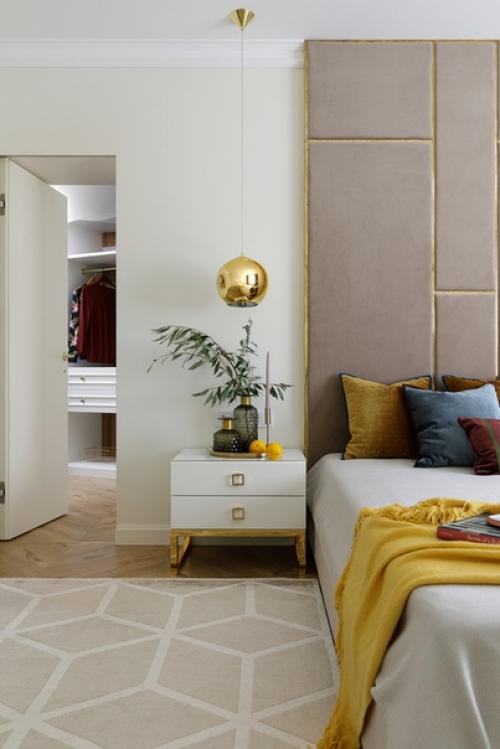 Светлая квартира 125 м в теплой гамме. 06