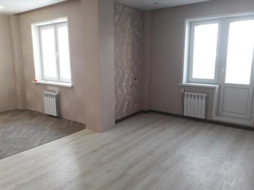 Здраствуйте.  Подскажите пожалуйста какого цвета кухню заказать в такую кухню - гостиную?