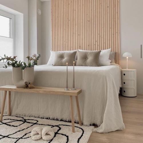 Деревянные рейки все больше и больше становятся популярными в современных интерьерах. 04