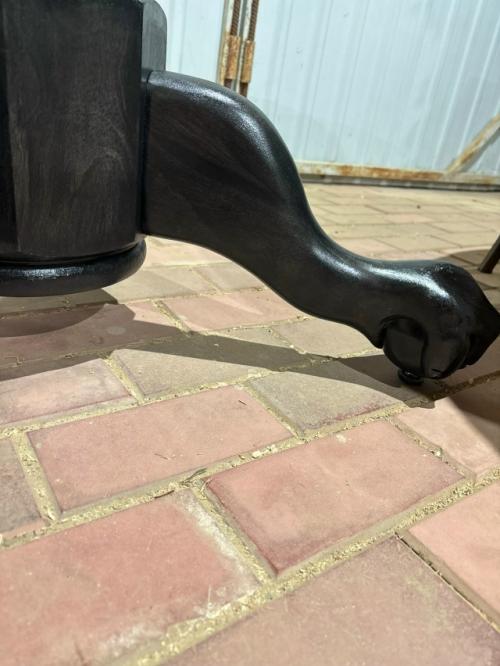 Знаете, бывает, покупаешь квартиру, а там в Наследство достаётся мебель? 05