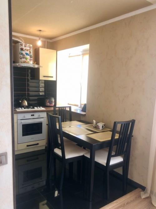 Кухня в хрущевке.  Немного обжитая посоветуйте светильники. 05