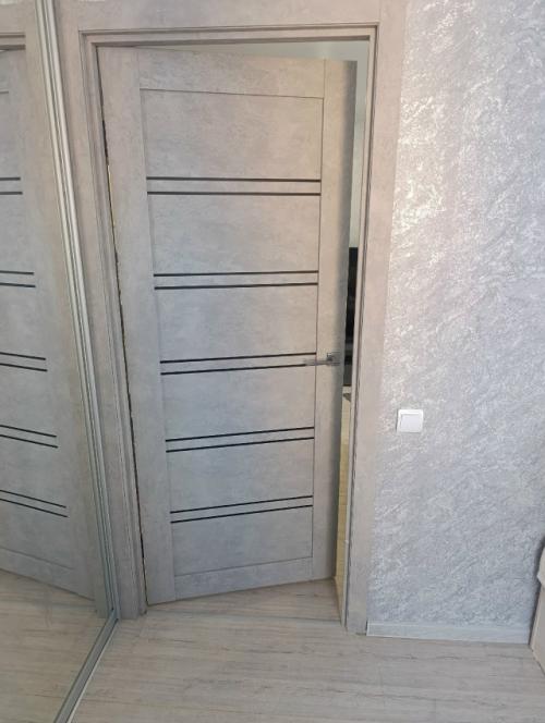 Прошлую неделю завершили установкой 2 х межкомнатных дверей. 03