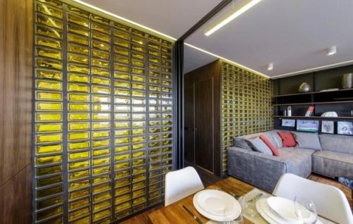 Многим россиянам стеклоблоки ещё с советских времен знакомы. 05