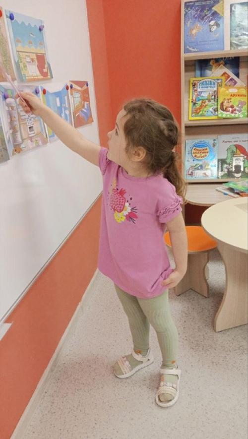 Ребята из группы Крепыши с понятием интерьер квартиры познакомились. 05