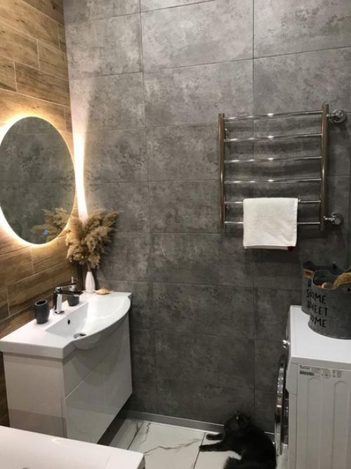 Ремонт в однушке.  Очень эффектно смотрится сочетание синего и белого цвета в кухне. 03