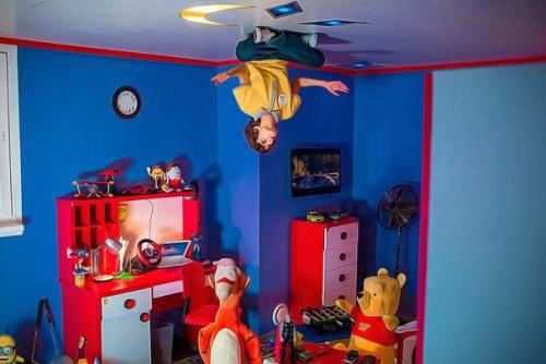 Необычный музей - аттракцион появился в Уфе - настоящий дом - перевертыш. 03