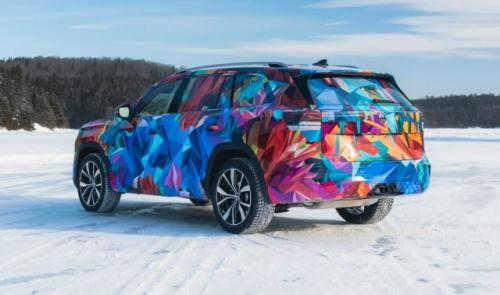 Volkswagen рассекретил дизайн обновленного кроссовера Atlas. 01