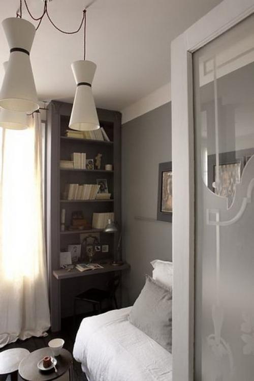 18-Метровая квартира - студия в бывшем парижском отеле досталась хозяйке в наследство от двоюродной тёти. 02